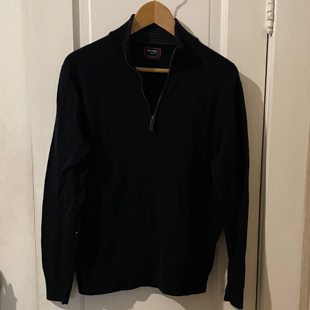 UNTUCKit Men's Black Zip-Up Sweater